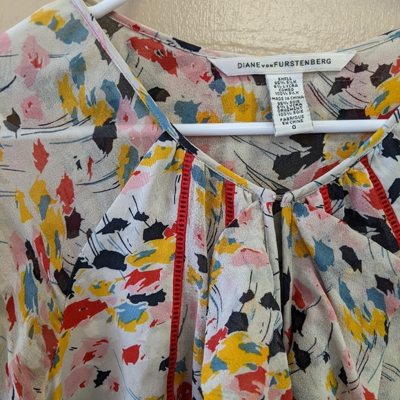 DVF Blouse - Picture 5 of 5